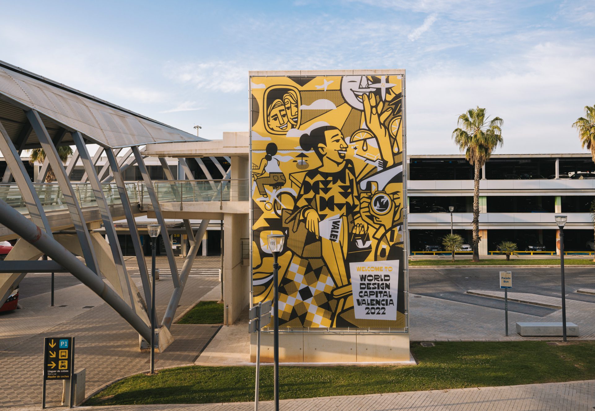 A giant banner at Valencia Airport welcomes the World Capital of Design