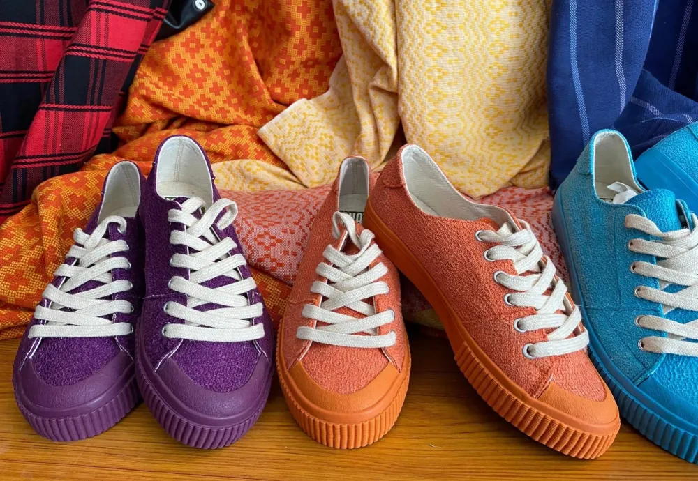 Lakat Sustainable Sneakers